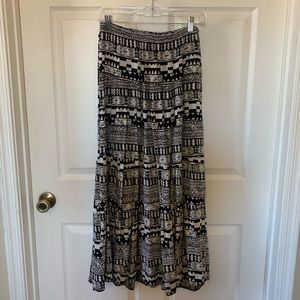 Wet Seal Aztec Design Full Tierd Skirt